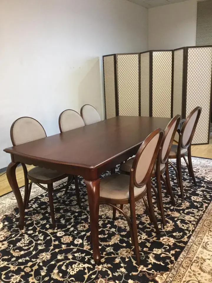 南港サンセットホールの控室応接セット